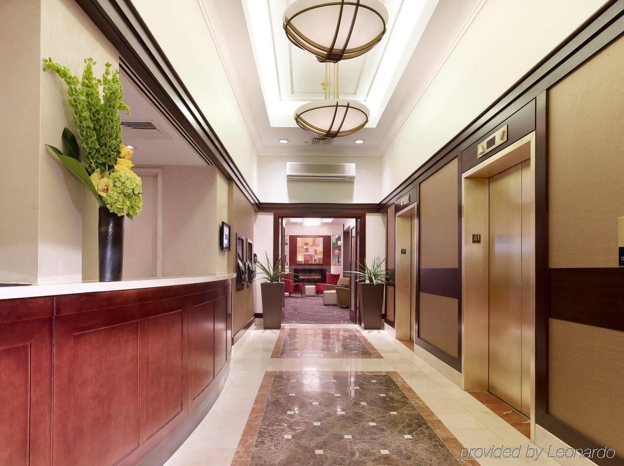 Radisson Wall Street Hotel 4*
